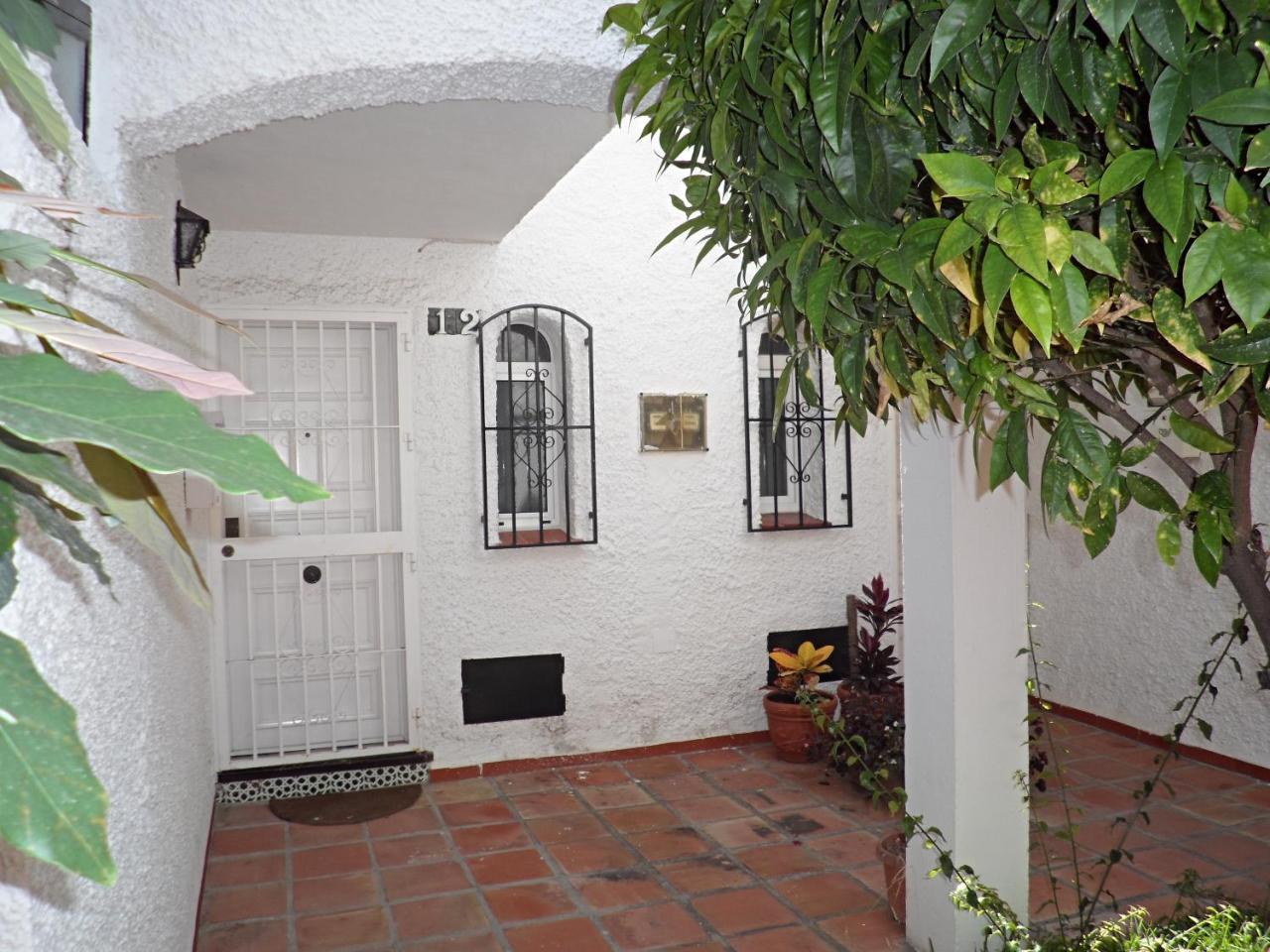 Verano Azul 12 Menyber Nerja Exteriér fotografie